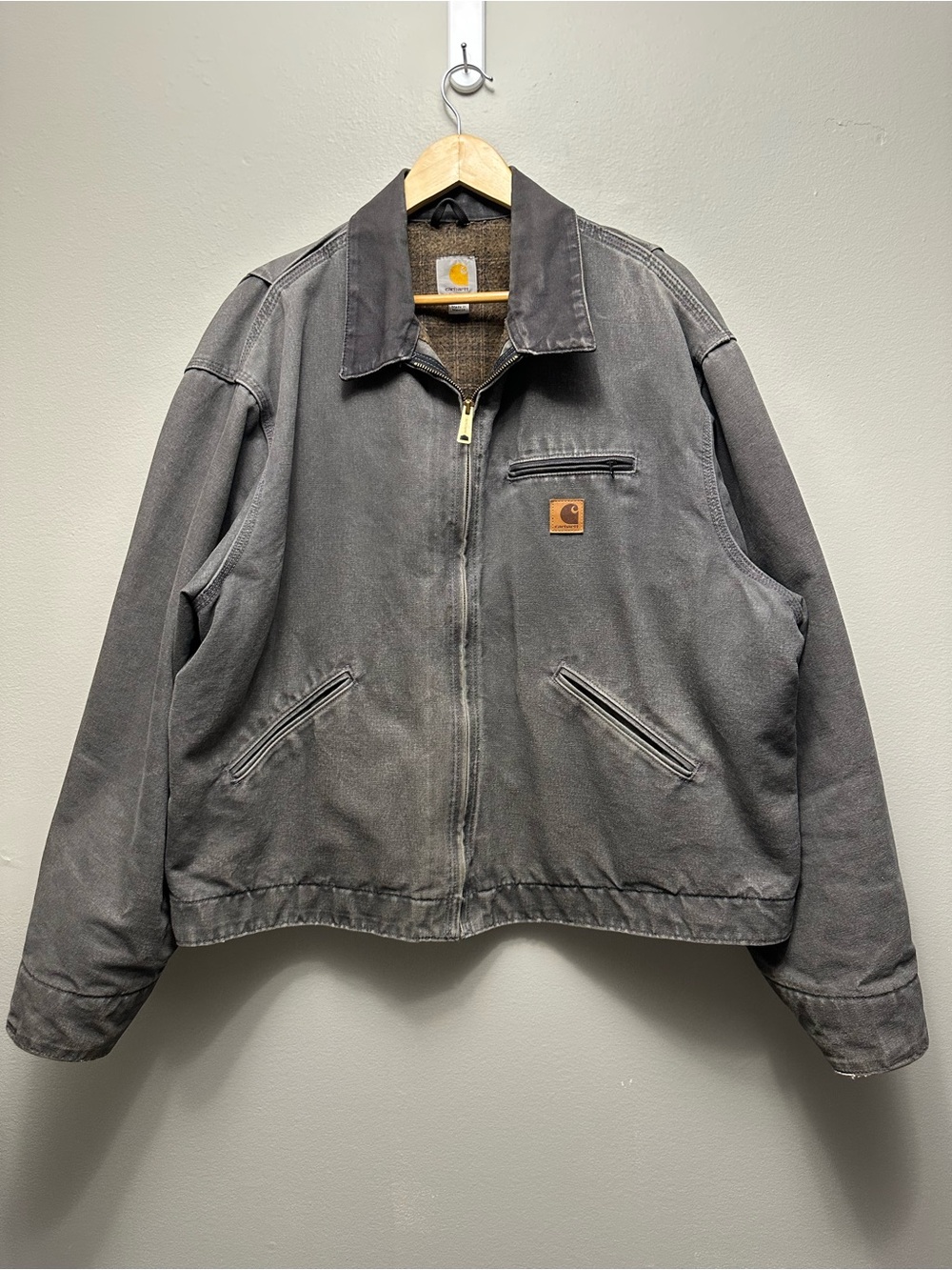 J97 GVL CARHARTT DETROIT JACKET
